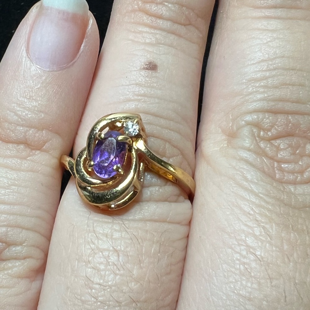 Beautiful Ring - Picture 8 of 9